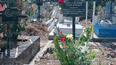 TERRIBLE. Desentierran restos de difuntos para vender tumbas a otras personas