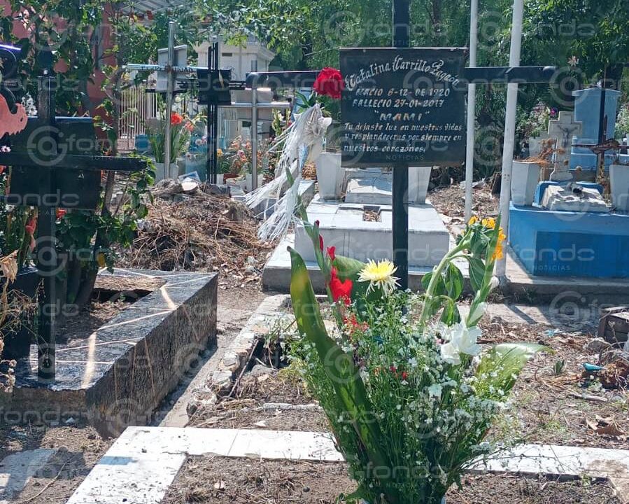 TERRIBLE. Desentierran restos de difuntos para vender tumbas a otras personas