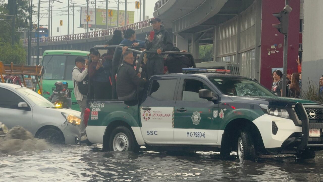 VIDEO: Fuerte e inesperada tormenta causa estragos y sorprende a todos