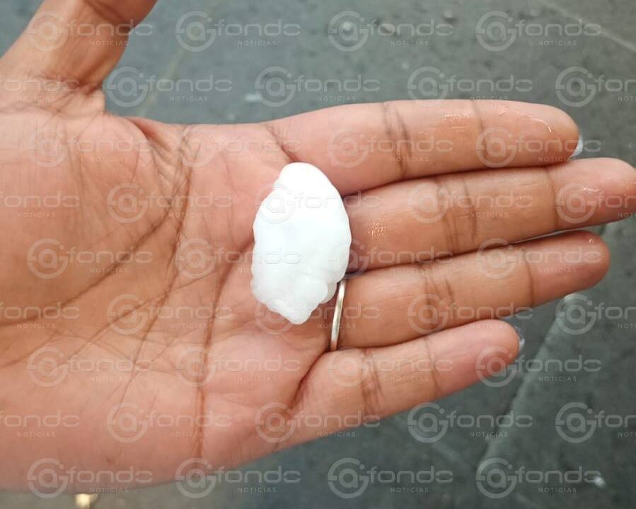 VIDEO: Enormes bolas de hielo caen del cielo durante fuerte granizada en Edomex
