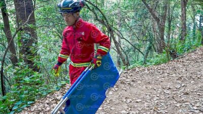 MISTERIO. Bomberos rescatan el  cuerpo sin vida de un hombre en un río de la CDMX
