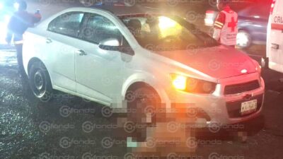 IMPACTANTE: Motociclista muere prensado y su acompañante sale disparado en fuerte accidente