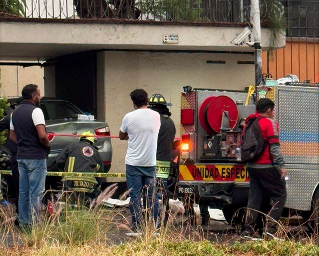 TRAGEDIA: Señor baja a abrir su portón y muere aplastado por su propio carro