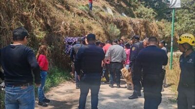 TERRIBLE: Señora de 52 años que hacía limpieza cae 15 metros a un barranco