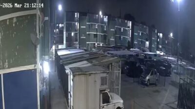 VIDEO: Graban a ‘ladrón serial’ de motos; ataca en la misma unidad habitacional
