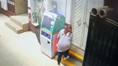 VIDEO: Mujer le roba su Nintendo Switch a un niño que estaba con su mamá