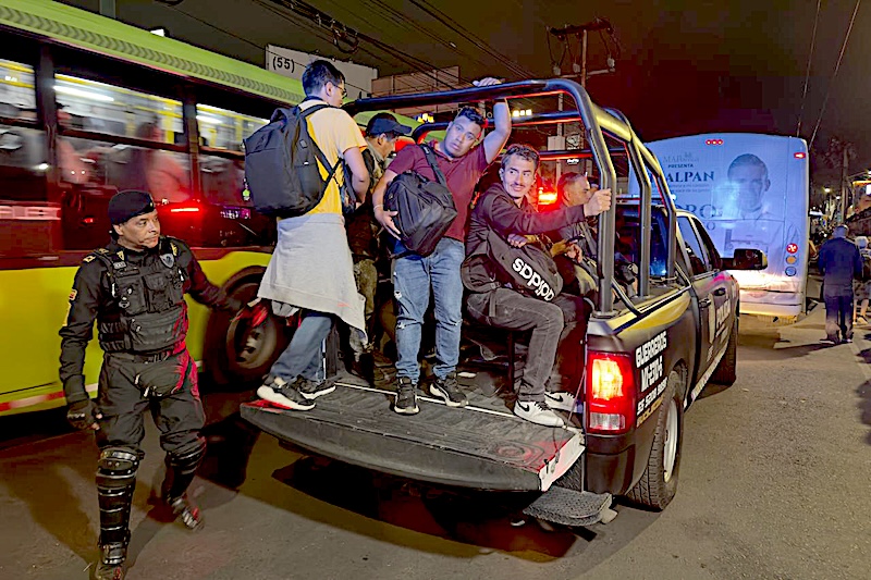 ÚLTIMA HORA. Colapsa línea del Metro debido a una falla en el sistema eléctrico