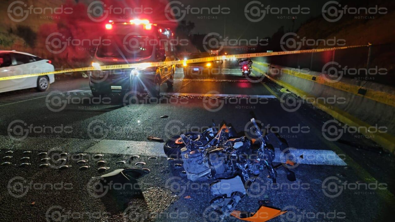 TERRIBLE. Carlos Manuel salió de trabajar, cayó de su moto y un tráiler lo aplastó