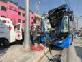 VIDEO. Trolebús lleno de pasajeros choca contra la estación en Edomex; hay 20 heridos