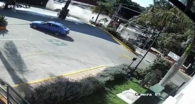 VIDEO: Difunden momento del accidente del autobús de turismo en Edomex; se quedó sin frenos