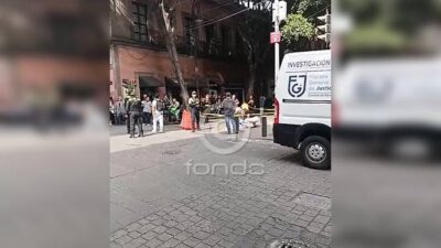 URGENTE: Hombre caminaba en calles del Centro Histórico cuando murió de repente