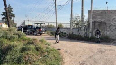 URGENTE: Encuentran el cuerpo de una mujer tirado atrás de una zona industrial