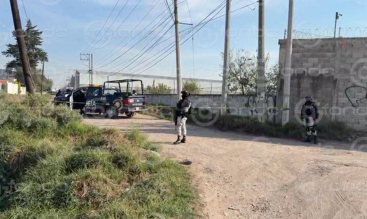 URGENTE: Encuentran el cuerpo de una mujer tirado atrás de una zona industrial