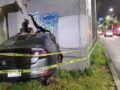 VIDEO: ‘Milagro al volante’; conductor a toda velocidad pierde el control y atraviesa una pared