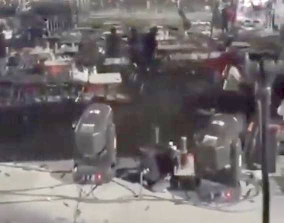 VIDEO: Borrachos desatan enorme batalla campal durante fiesta patronal