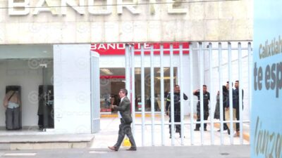 ESTAFA. Señora fue víctima de engaño de película; le quitan 130 mil pesos y le dan recortes de periódico