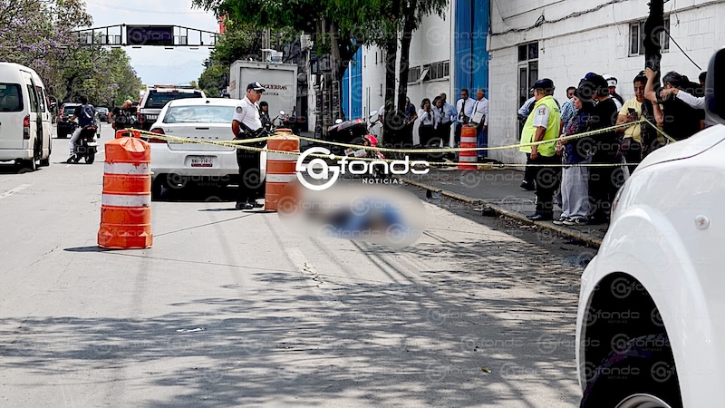 EMOTIVO. Familiares despiden con chiflidos y gritos de amor a Marcos, bíker muerto en accidente