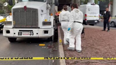 TERRIBLE: Abuelito vendía dulces en un crucero y un camión del gobierno lo mató