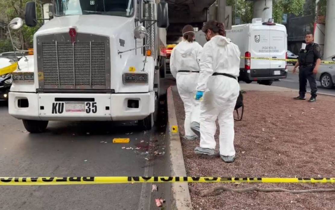 TERRIBLE: Abuelito vendía dulces en un crucero y un camión del gobierno lo mató