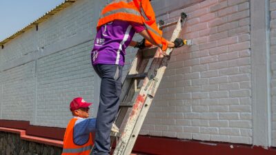 COMUNIDAD. Familias enteras salen a las calles para sumarse al programa ‘Yo pongo guapa a Toluca’