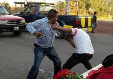 LOCURA. Sujeto alcoholizado mata a tiros a dos hombres durante la famosa ‘Cabalgata’ en Edomex