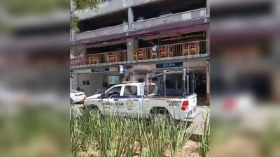 URGENTE: Señora de la tercera edad trabajaba en un segundo piso y muere al caer