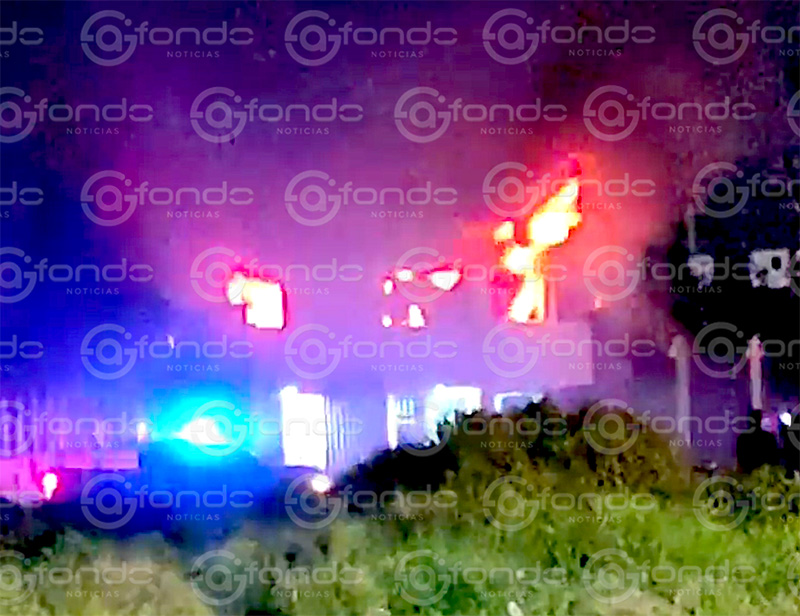 ÚLTIMA HORA. Fuerte incendio consume instalaciones de colegio privado en el Edomex