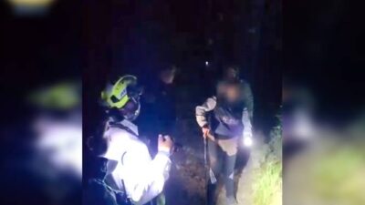 VIDEO: Rescatan a tres personas en esta zona del cerro donde ha desaparecido gente