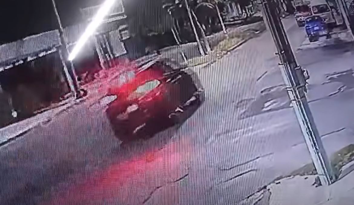 VIDEO: Jesús tiene 22 años, chocó en moto contra un vehículo y está al borde de la muerte