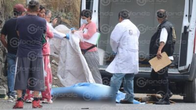 COBARDE: Conductor de camioneta de Izzi escapa tras arrollar y matar a una mujer