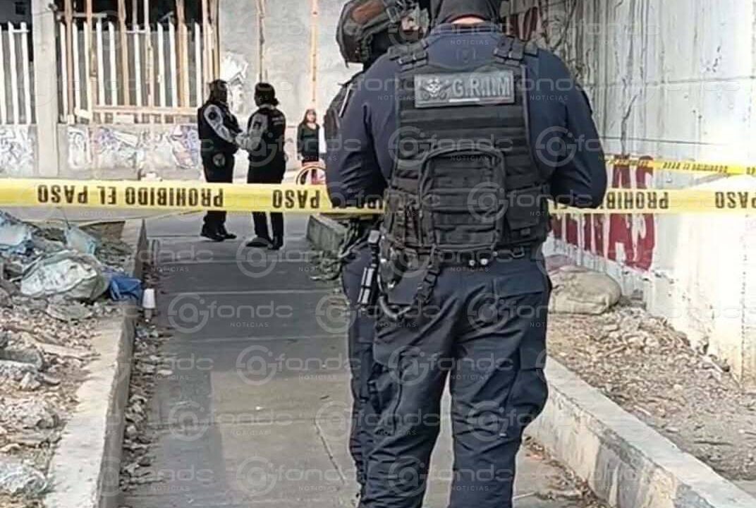 INHUMANO: Abandonan un feto escondido entre escombros abajo de un puente
