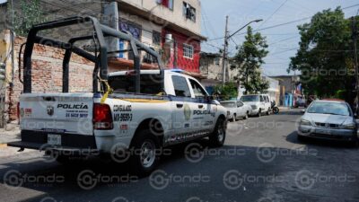 ATAQUE: Conductor recibe disparos cuando manejaba solo; los motosicarios huyeron