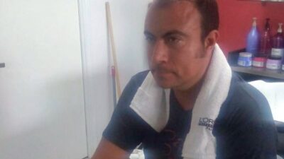 VIDEO: Cliente pervertido; sujeto exhibe sus partes íntimas cuando lo atendían en una estética