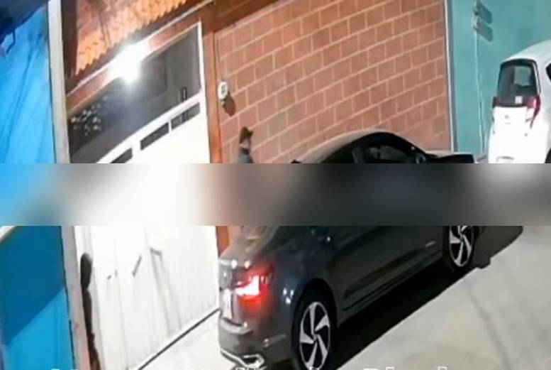 VIDEO: Conductor es encañonado y robacoches lo obligan a sentarse en la banqueta