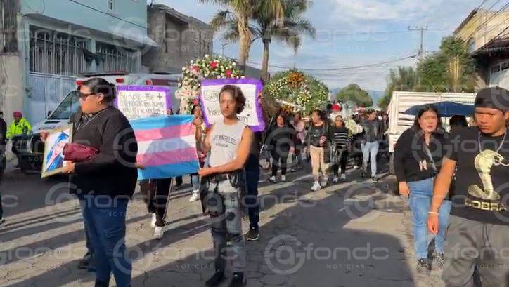 URGENTE: Dan el último adiós a Fany ‘La Chica del pelo bluuu’ tras su asesinato en Edomex