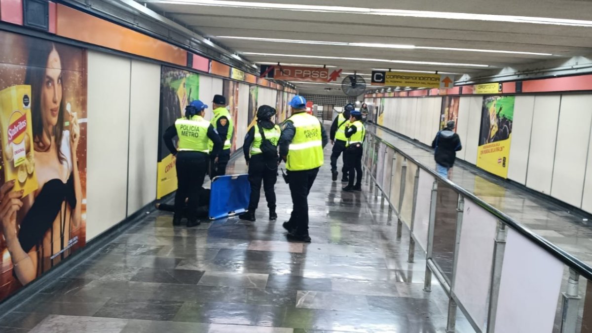 IMPACTANTE: Señora cruzaba un transbordo del Metro cuando cayó y perdió la vida