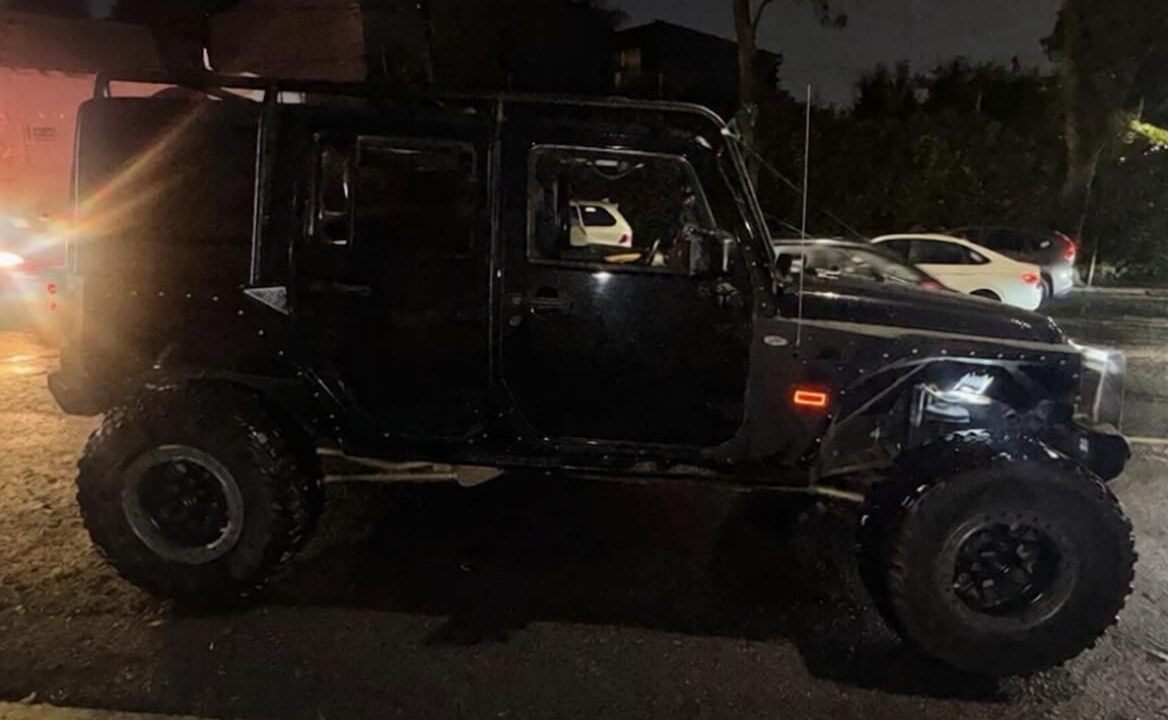 LOCURA: Conductor de 63 años le dispara en la cara a otro por un ‘laminazo’