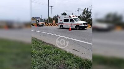 VIDEO: Motociclista usaba casco y eso no impidió que muriera en un accidente