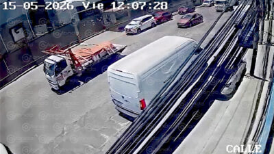 VIDEO. Conductor de la empresa Home Depot choca con tres vehículos y se da a la fuga sin pagar los daños