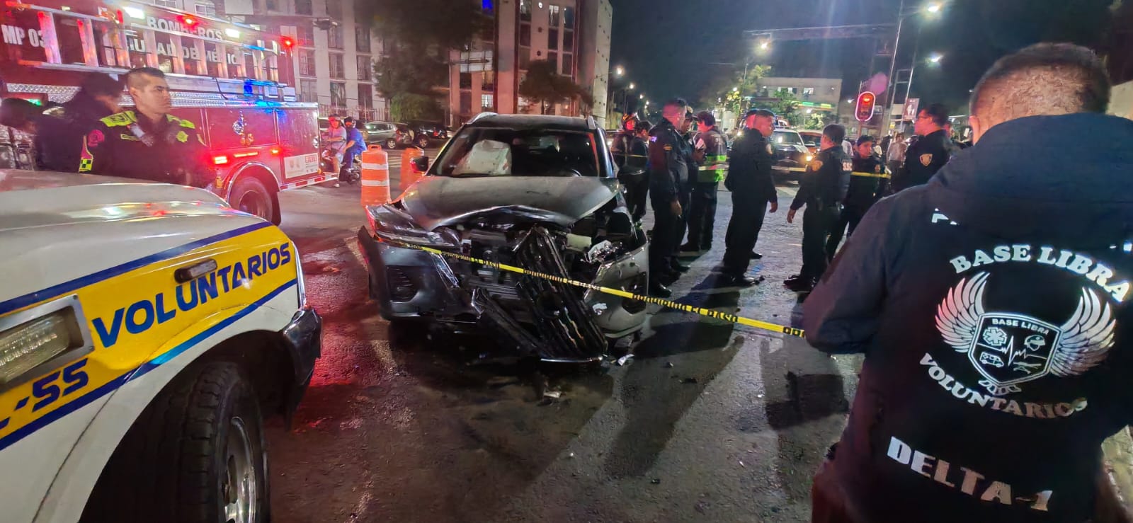 FATAL: Ella esperaba cruzar la avenida cuando un conductor se pasó el ...