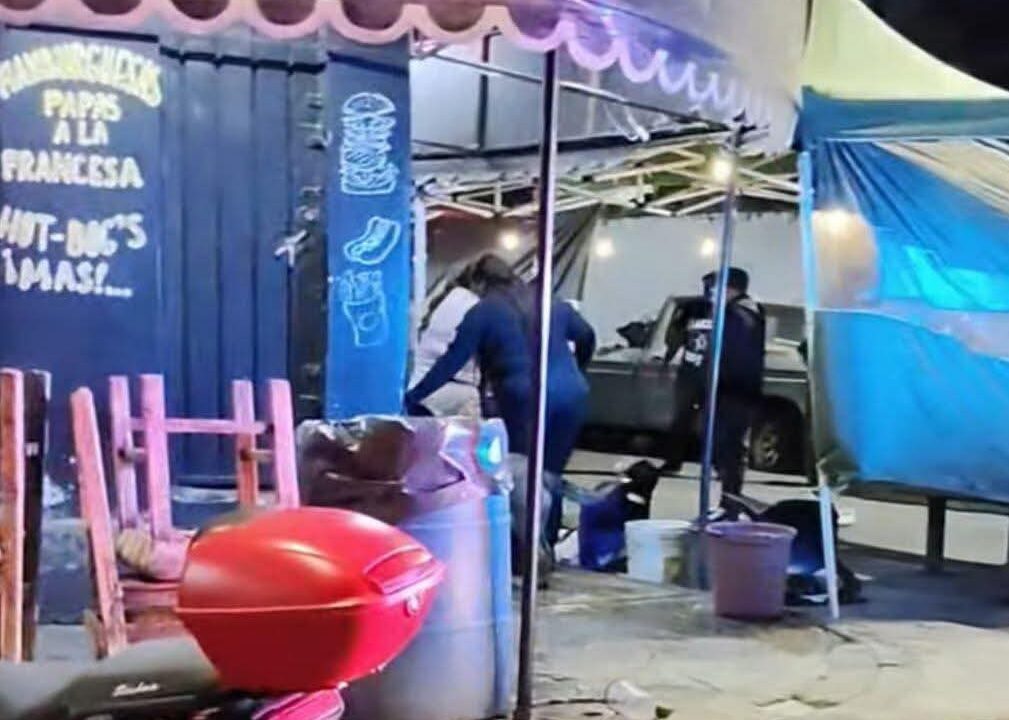 ATAQUE: Sicarios en moto disparan contra dos mujeres en un local de micheladas