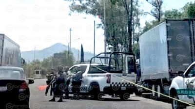 TERRIBLE. Asesinan a conductor de tráiuler durante intento de asalto en el Estado de México