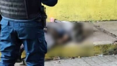 VIOLENCIA: Él tenía una herida en el abdomen y murió desangrado en la banqueta