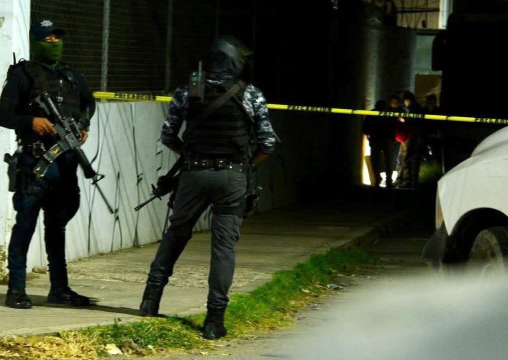 MASACRE: Acribillan a una familia completa y a sus trabajadores; hay una bebé entre las víctimas