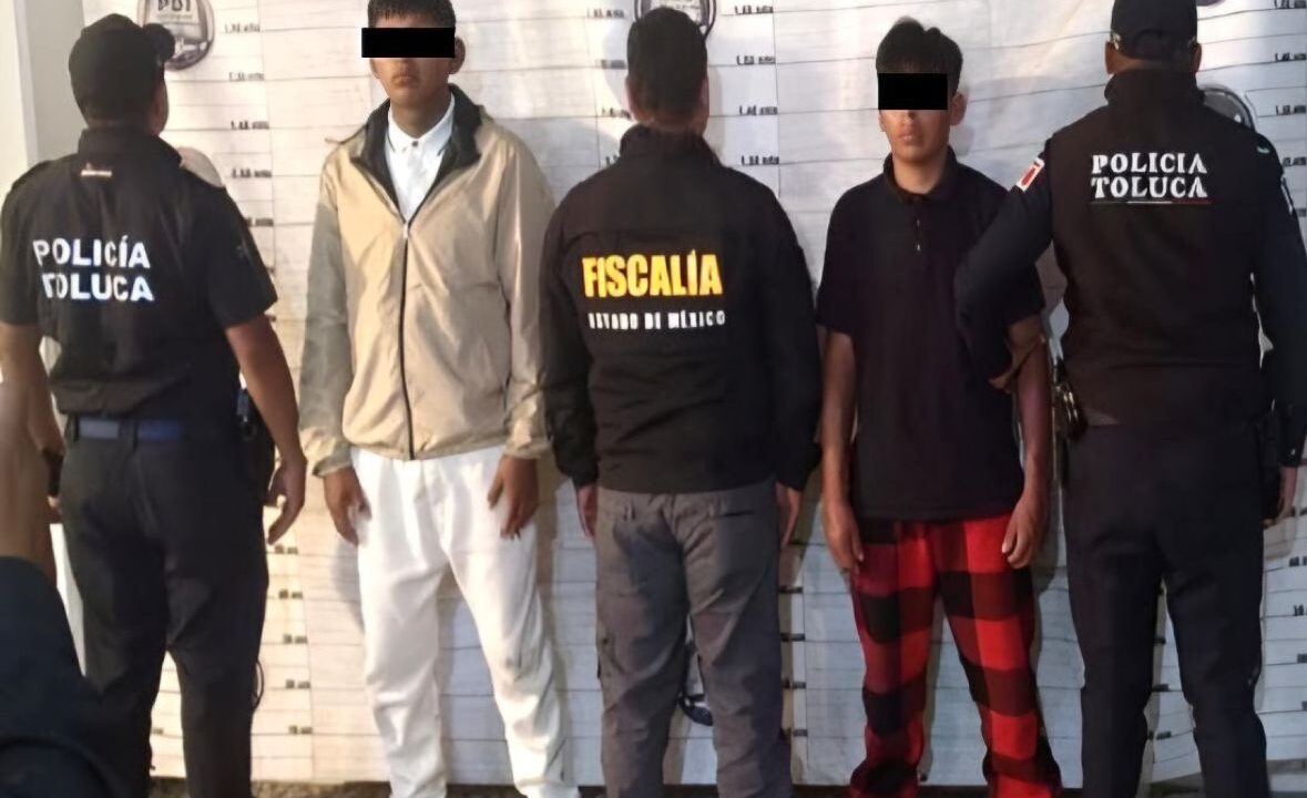 OPERATIVO. Detiene policía de Toluca a 10 personas por narcomenudeo y portación de armas