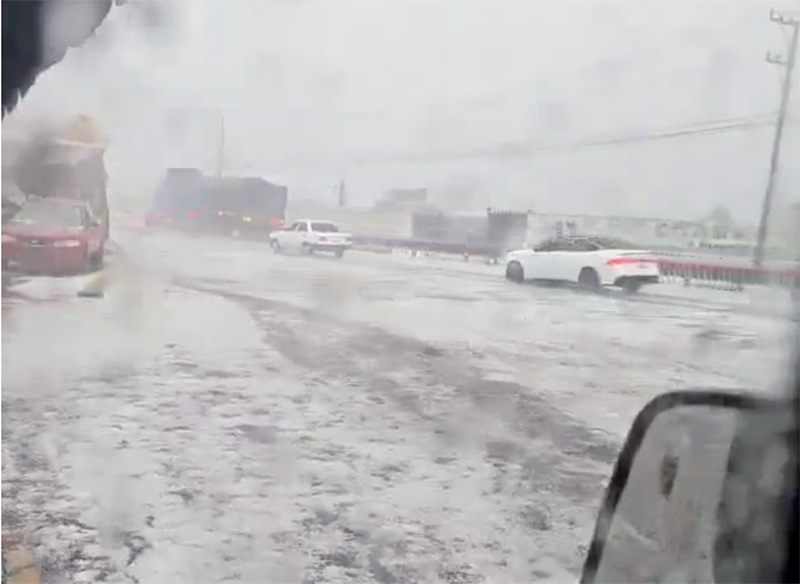 VIDEO. Lluvia y granizo de esta tarde provocan graves inundaciones al oriente de la ciudad