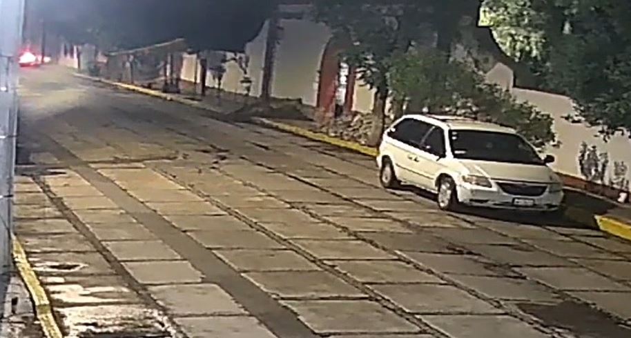 VIDEO. Músicos de marimba estacionan su camioneta y se la roban con todos los instrumentos