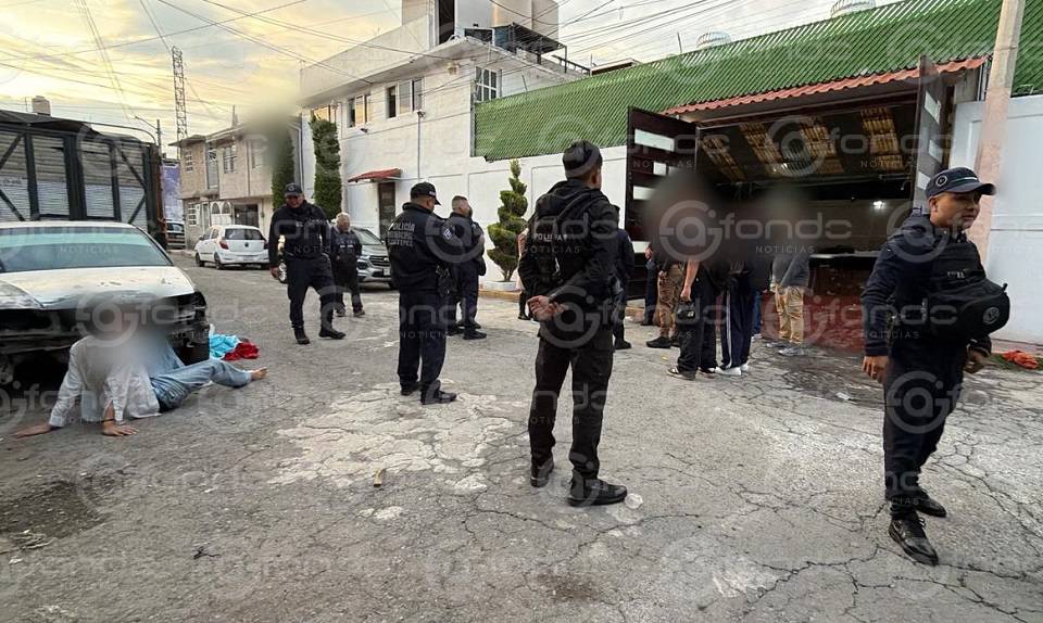 PARRANDA: Policías arruinan la fiesta a una multitud de menores borrachos en Edomex