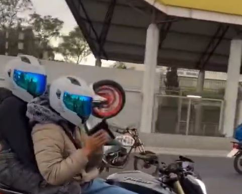 VIDEO. Donovan solía pasear armado en moto hasta que lo agarraron