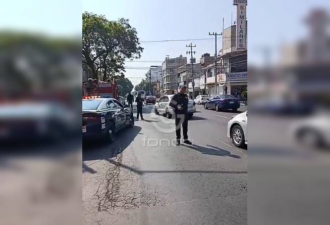 VIDEO: Una camioneta repartidora de gas lo arrolló y murió por la mañana